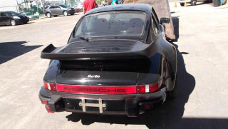 Illustration for article titled Buy a 1983 Porsche 930 Turbo from the Feds